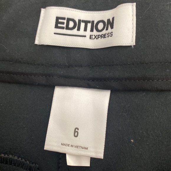 Black faux leather shorts - Picture 3 of 3